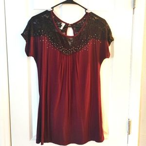 Medium, dressy, maroon top